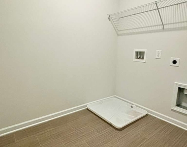 503 Alma Street - Photo Thumbnail 18