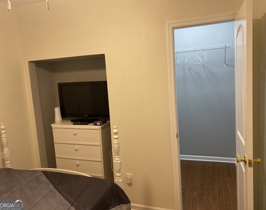 825 Forest Lake Drive S - Photo Thumbnail 25