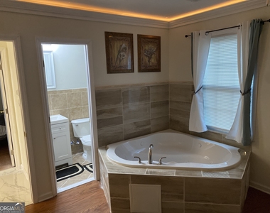 825 Forest Lake Drive S - Photo Thumbnail 21