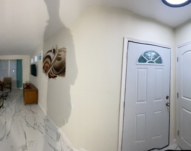 825 Forest Lake Drive S - Photo Thumbnail 4