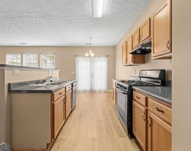 6225 Shenfield Lane - Photo Thumbnail 7