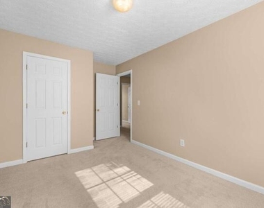 6225 Shenfield Lane - Photo Thumbnail 19