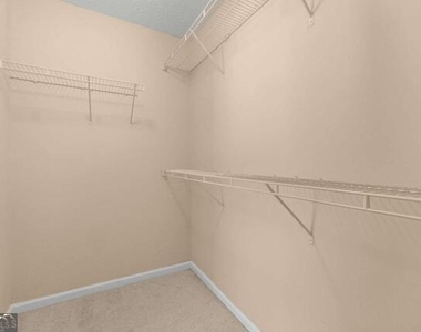 6225 Shenfield Lane - Photo Thumbnail 14
