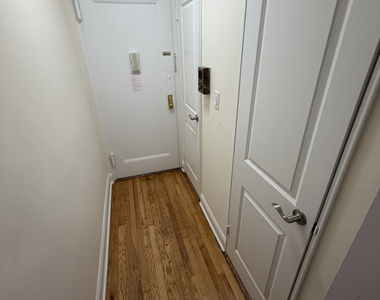 143-23 Barclay Avenue - Photo Thumbnail 2