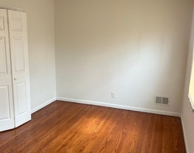 1210 Roselle St - Photo Thumbnail 10