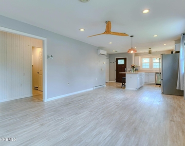 35 Auburn Street - Photo Thumbnail 3