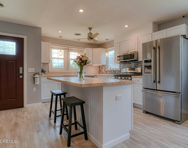 35 Auburn Street - Photo Thumbnail 16