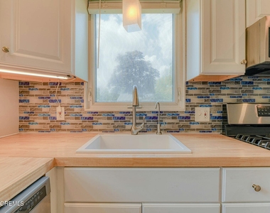 35 Auburn Street - Photo Thumbnail 14