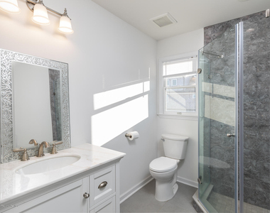 502 Sunset Boulevard - Photo Thumbnail 22