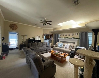 3926 Duke Lane - Photo Thumbnail 9