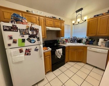 3926 Duke Lane - Photo Thumbnail 3