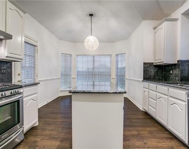 2105 Cardinal Drive - Photo Thumbnail 1