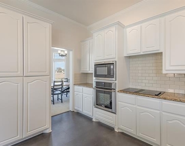 3227 Preston Hills Circle - Photo Thumbnail 15