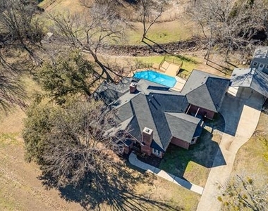 3227 Preston Hills Circle - Photo Thumbnail 32