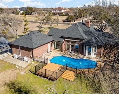 3227 Preston Hills Circle - Photo Thumbnail 31