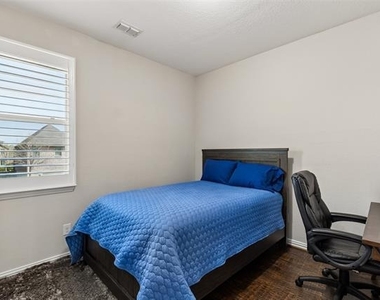 628 Club Drive - Photo Thumbnail 28