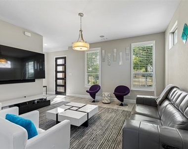 628 Club Drive - Photo Thumbnail 6
