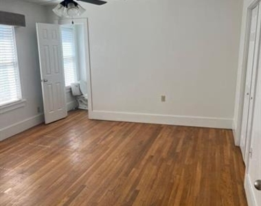 1209 Bawcom - Photo Thumbnail 5