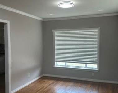 6365 Malcolm Drive - Photo Thumbnail 2