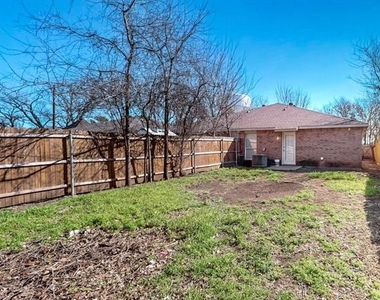 404 Truman Street - Photo Thumbnail 37