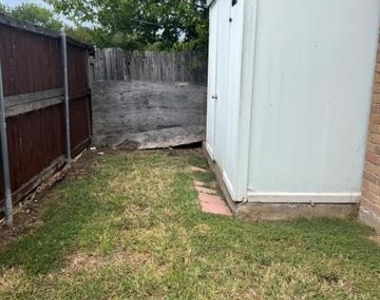 6011 Mcafee Drive - Photo Thumbnail 16