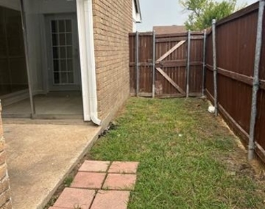 6011 Mcafee Drive - Photo Thumbnail 15