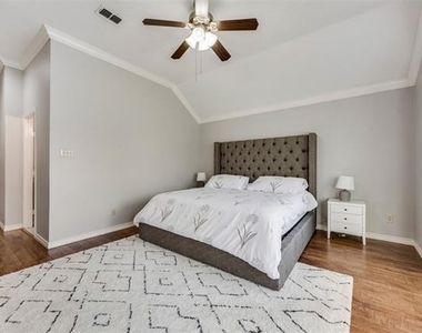 7404 Catlow Court - Photo Thumbnail 23