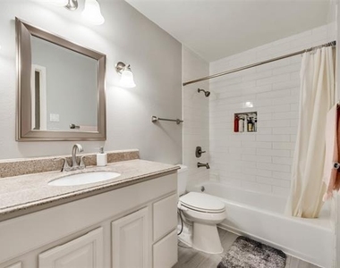 7404 Catlow Court - Photo Thumbnail 17