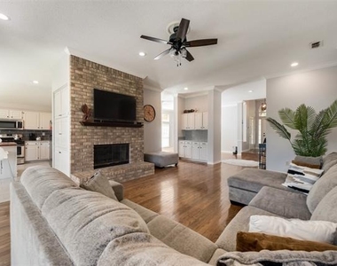 7404 Catlow Court - Photo Thumbnail 7