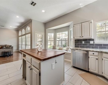 7404 Catlow Court - Photo Thumbnail 13