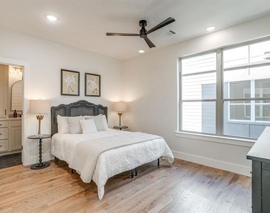 2824 Weisenberger Street - Photo Thumbnail 21