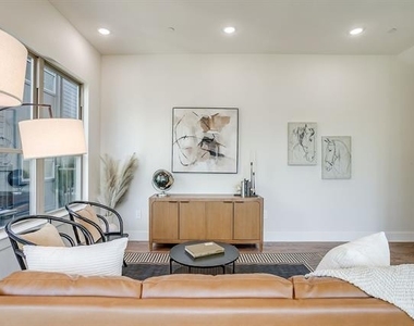 2824 Weisenberger Street - Photo Thumbnail 16