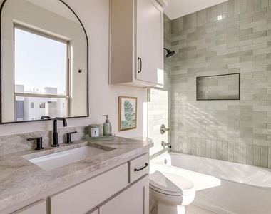 2824 Weisenberger Street - Photo Thumbnail 28