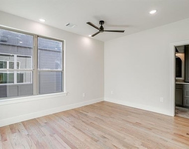 2820 Weisenberger Street - Photo Thumbnail 17