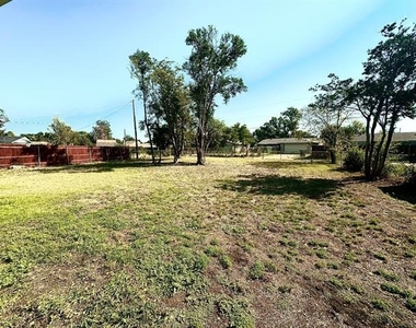 4304 Jenny Lane - Photo Thumbnail 25