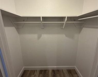 150 Ash Creek Court - Photo Thumbnail 8