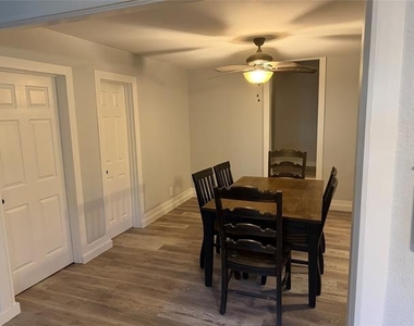 150 Ash Creek Court - Photo Thumbnail 6