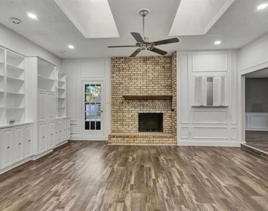 3816 Buckhorn Place - Photo Thumbnail 2