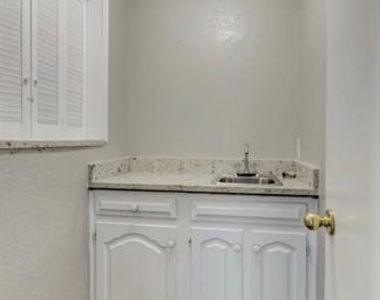 3816 Buckhorn Place - Photo Thumbnail 3