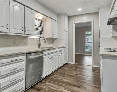 3816 Buckhorn Place - Photo Thumbnail 5