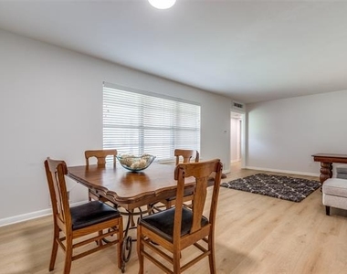 401 Daisy Drive - Photo Thumbnail 10