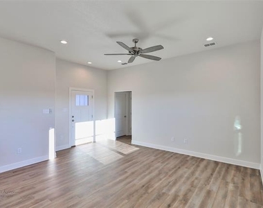1709 Bandolero Road - Photo Thumbnail 13