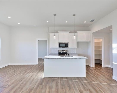 1709 Bandolero Road - Photo Thumbnail 9