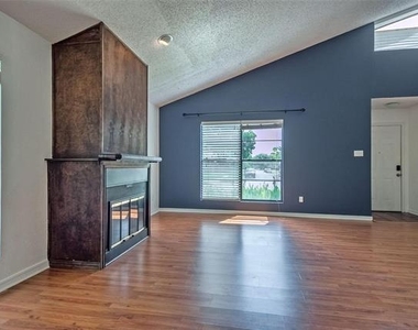 635 Haines Avenue - Photo Thumbnail 1
