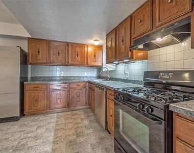 635 Haines Avenue - Photo Thumbnail 9