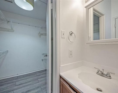 635 Haines Avenue - Photo Thumbnail 20