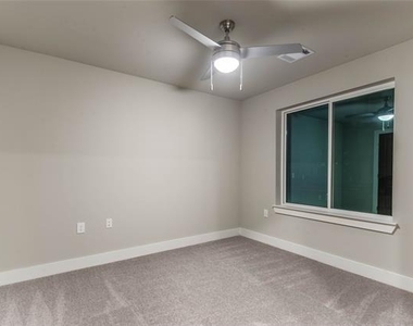 3325 Norris Street - Photo Thumbnail 5