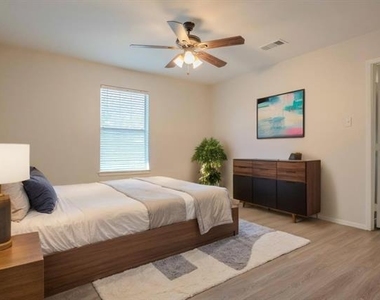 527 Crowley Road - Photo Thumbnail 9