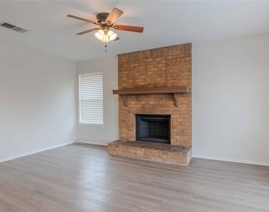 527 Crowley Road - Photo Thumbnail 5