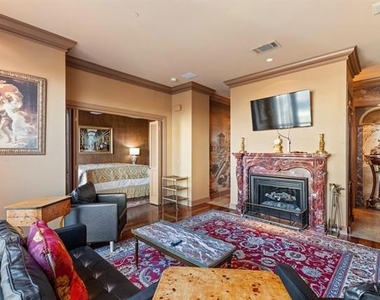 5320 E Mockingbird Lane - Photo Thumbnail 9